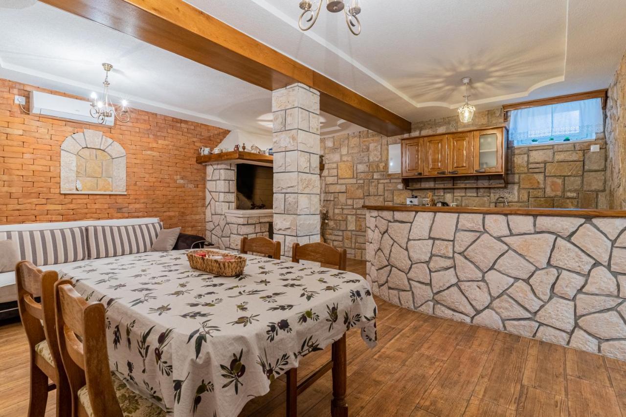 Apartment Jurasic Orlec ภายนอก รูปภาพ