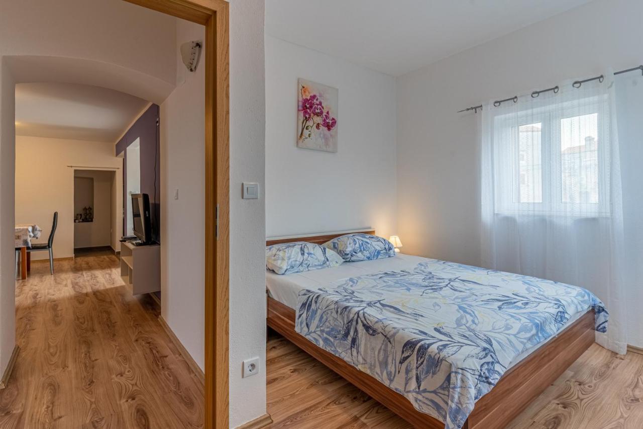 Apartment Jurasic Orlec ภายนอก รูปภาพ
