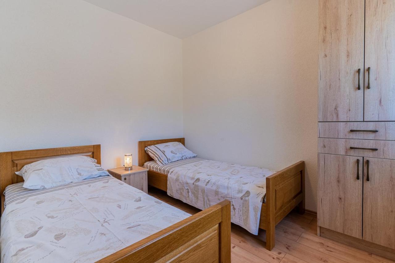 Apartment Jurasic Orlec ภายนอก รูปภาพ