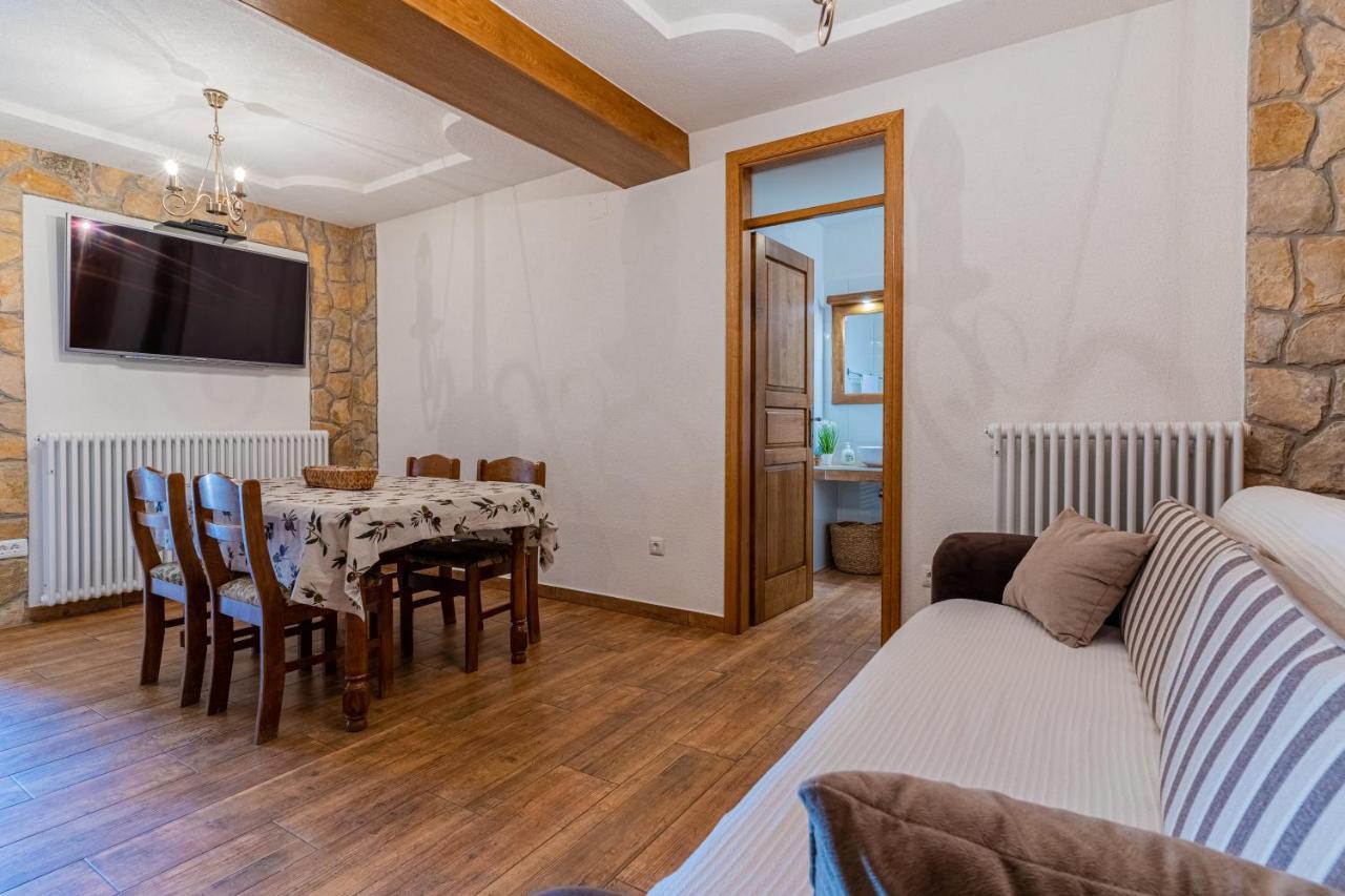 Apartment Jurasic Orlec ภายนอก รูปภาพ