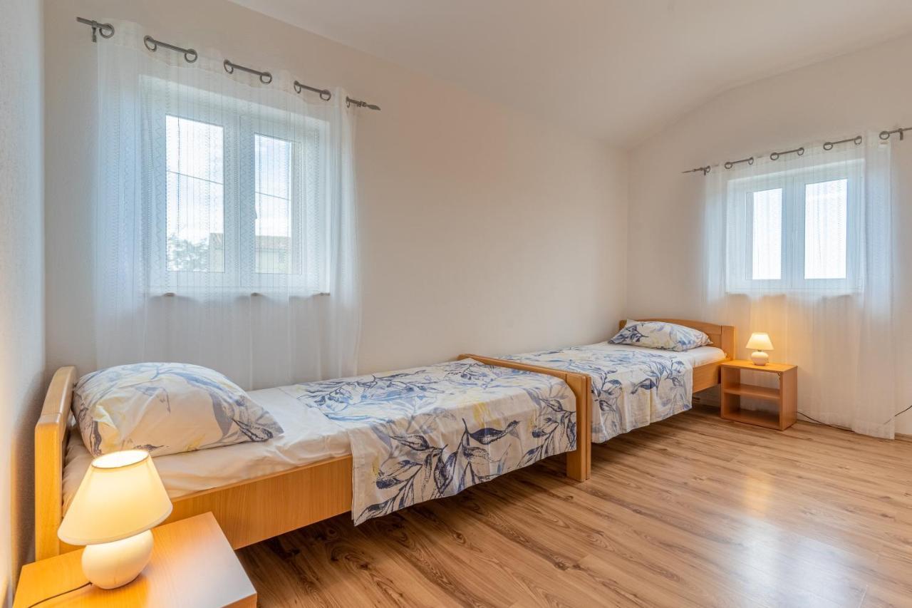 Apartment Jurasic Orlec ภายนอก รูปภาพ